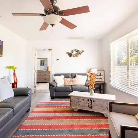 Misha'S Hunn Cottage